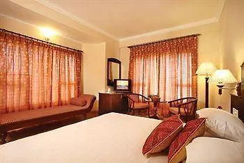 ***  Mist Inn Resort Munnar India